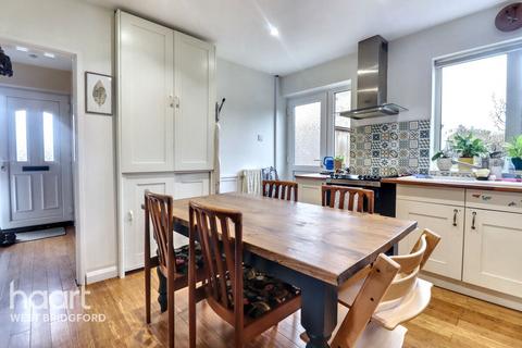 3 bedroom end of terrace house for sale, Leafield Green, Clifton, Nottingham