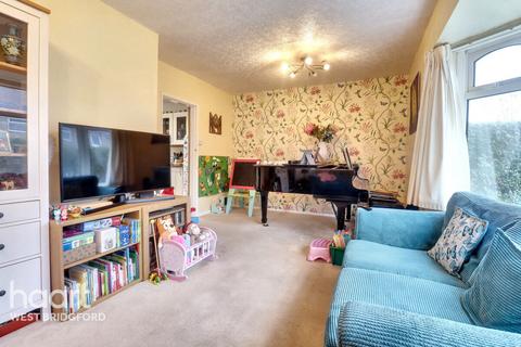 Leafield Green, Clifton, Nottingham