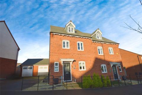 3 bedroom semi-detached house for sale, Stirling Road, Swadlincote DE11