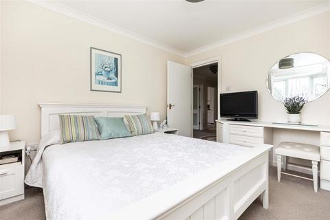 2 bedroom flat for sale, 5 Grosvenor Road, Westbourne, Bournemouth