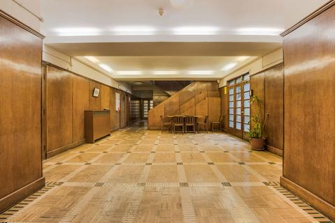 1 bedroom flat for sale, The Pavement, London SW4