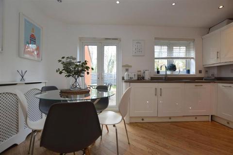 3 bedroom link detached house to rent, Windsor Park Gardens, Norwich, Norfolk, NR6