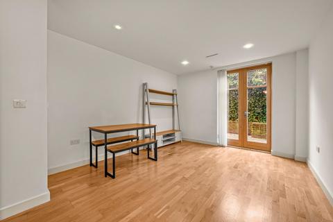 1 bedroom house for sale, Highbury Gardens, 52 Holloway Road, Islington, London