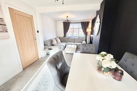 2 bedroom semi-detached house for sale, Woodland Avenue, Brierley Hill DY5