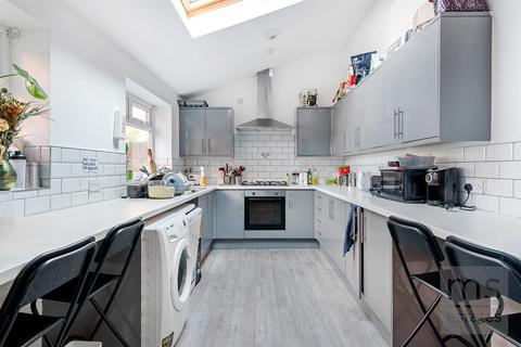 undefined, Derby Grove, Nottingham NG7