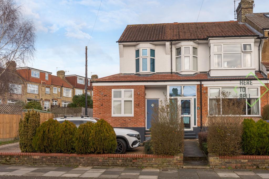 Eton Avenue EN4