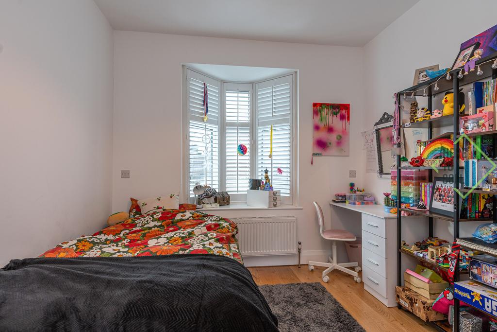 Eton Avenue EN4