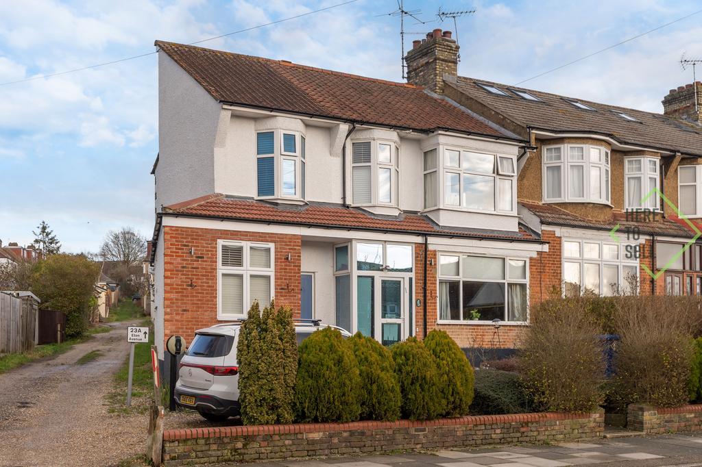 23, Eton Avenue, East Barnet, London, EN4 8 TU-19