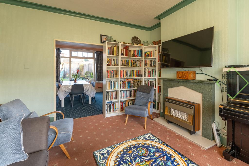 Eton Avenue EN4