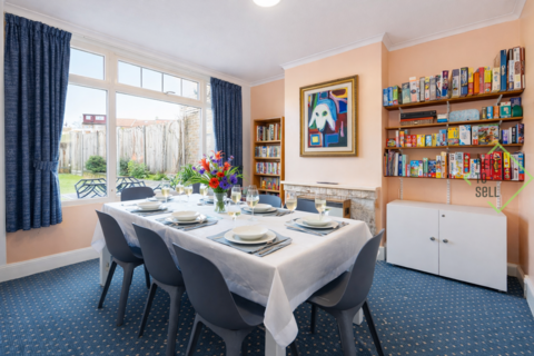 5 bedroom end of terrace house for sale, East Barnet, London EN4