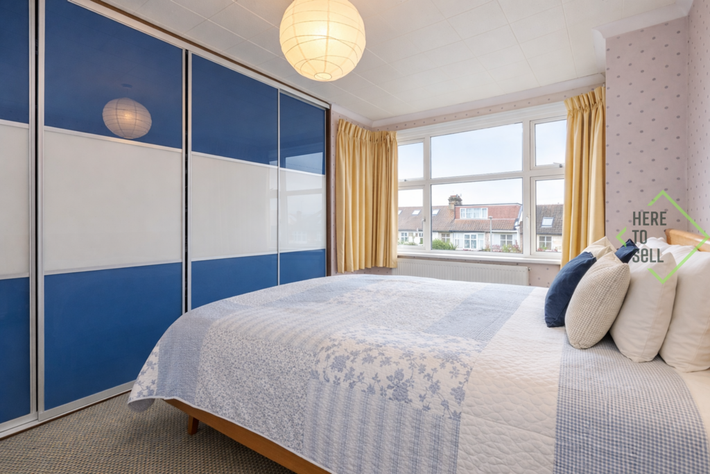 Eton Avenue, Barnet, EN4 Bedroom1