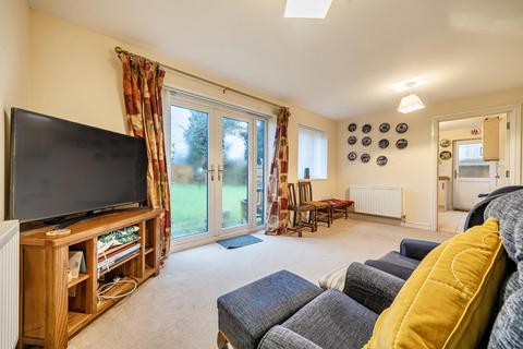 3 bedroom detached bungalow for sale, The Acorns,  Milestone Road,  Carterton,  Oxfordshire,  OX18