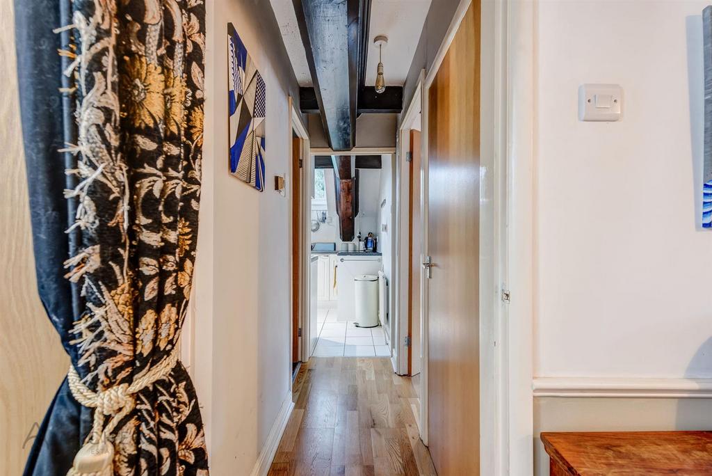 11 Hibberd Place(Interior)-11.jpg