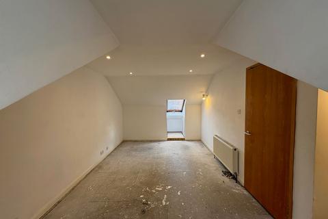 2 bedroom flat to rent, Oxford Street, Brighton BN1