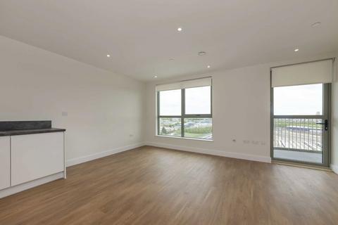 1 bedroom flat to rent, Green Street, London NW10