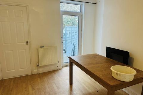 3 bedroom terraced house to rent, Union Street, Dunstable LU6