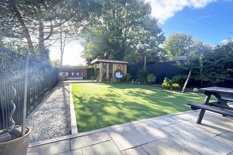 4 bedroom semi-detached house for sale, Broomfield Road, Chelmsford