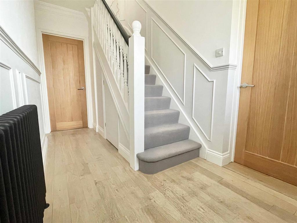 Hall.jpg