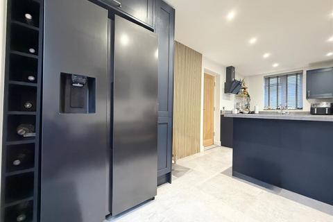 3 bedroom semi-detached house for sale, Cheriton Road, Aylestone LE2