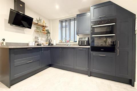 3 bedroom semi-detached house for sale, Cheriton Road, Aylestone LE2