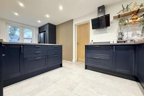 3 bedroom semi-detached house for sale, Cheriton Road, Aylestone LE2