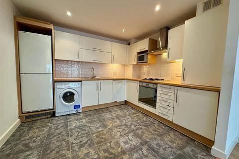 1 bedroom in a house share to rent, Roxborough Heights, Harrow HA1 1GP