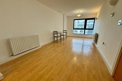 1 bedroom in a house share to rent, Roxborough Heights, Harrow HA1 1GP