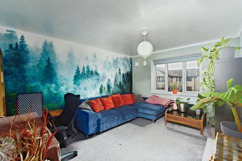 1 bedroom apartment for sale, Firs Close, Mitcham CR4