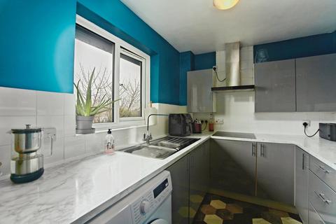 1 bedroom apartment for sale, Firs Close, Mitcham CR4