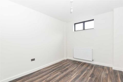 2 bedroom flat to rent, Progress Road, Sands Industrial Estate, High Wycombe HP12