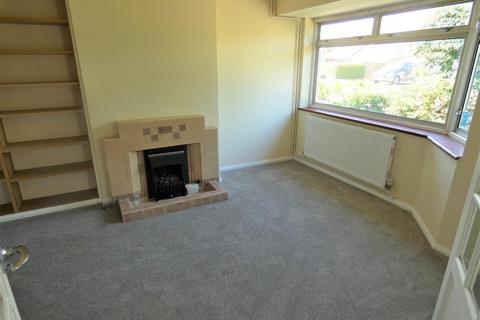 4 bedroom semi-detached bungalow to rent, Hearnfield Road, Littlehampton BN17