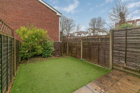 2 bedroom terraced house for sale, Worcester Road, Sutton
