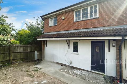 1 bedroom house to rent, Rochford Drive, Luton, LU2