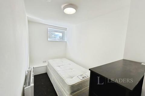 undefined, Rochford Drive, Luton, LU2