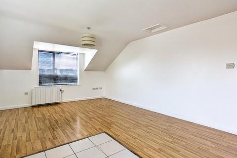2 bedroom apartment to rent, Morris Street, Nottingham NG4