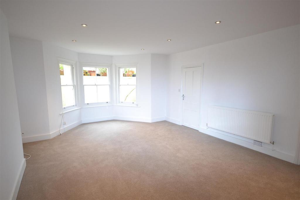 Studio Room