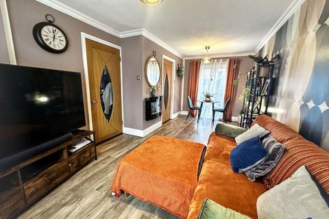 2 bedroom end of terrace house for sale, Lugsdale Road, Widnes, WA8 6DH