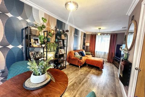 2 bedroom end of terrace house for sale, Lugsdale Road, Widnes, WA8 6DH