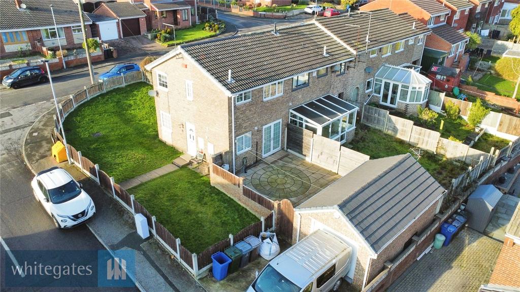 Detached Garage