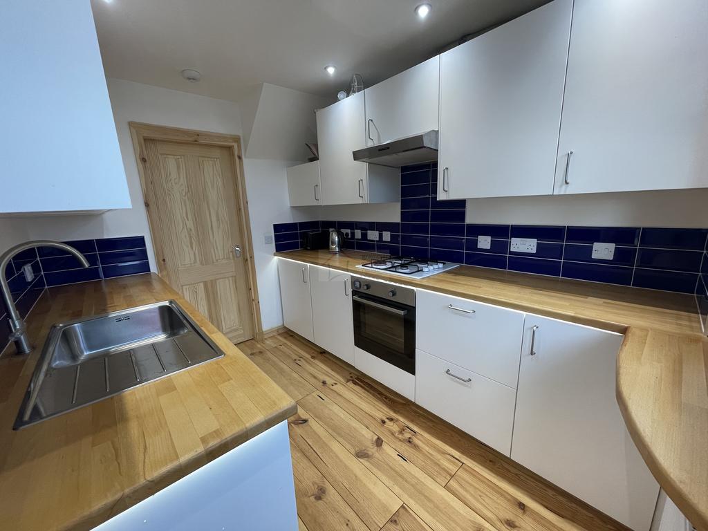 Kitchen c.JPG