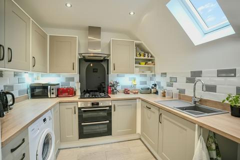 2 bedroom coach house for sale, Vaughan Close, Cromer, NR27