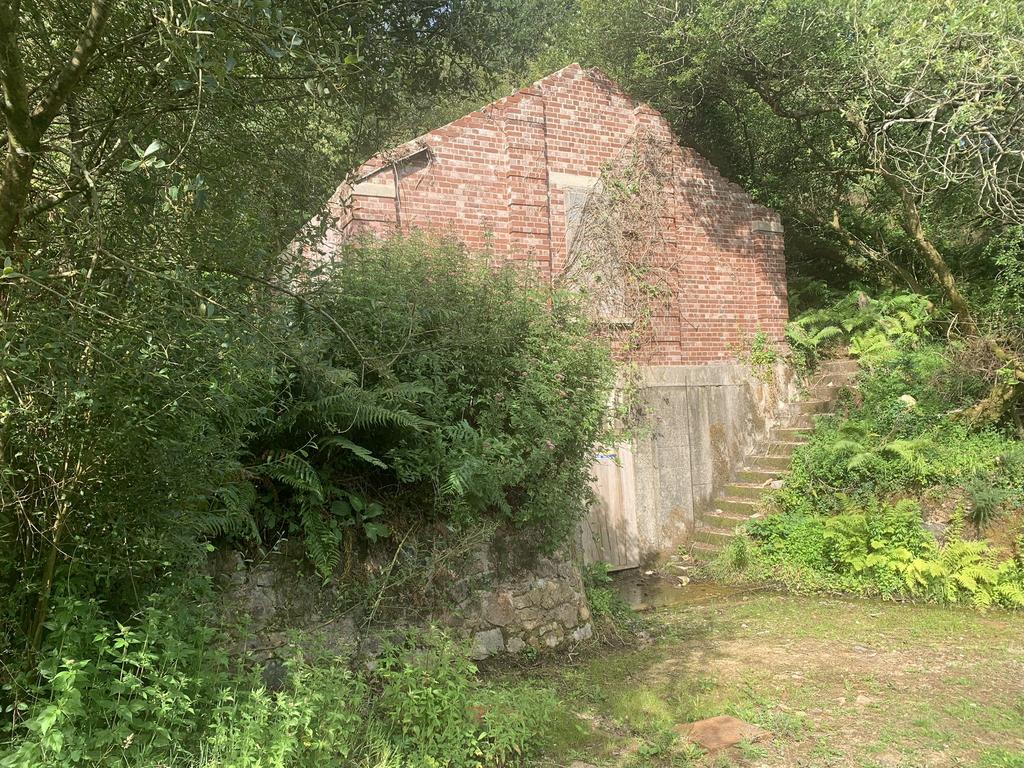 Small barn