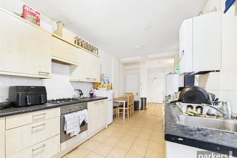 undefined, London Road, Berkshire RG1