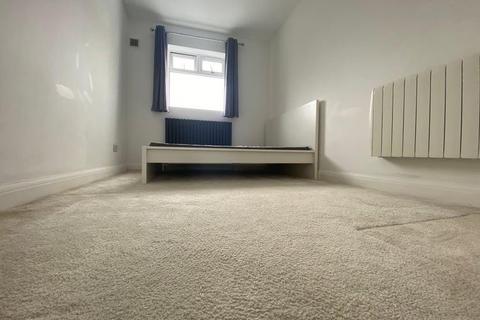 undefined, Castleview Gardens, Ilford IG1