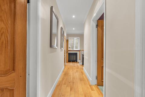 4 bedroom flat for sale, Brenfield Road, Glasgow G44