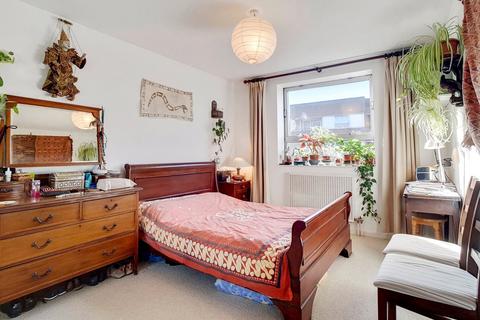 1 bedroom apartment to rent, Tom Smith Close Greenwich SE10