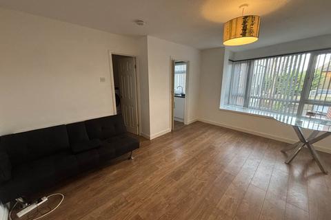 1 bedroom flat to rent, Limefield Court, Salford
