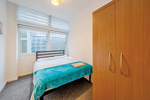 2 bedroom flat for sale, Newington Causeway, Elephant & Castle, London, SE1