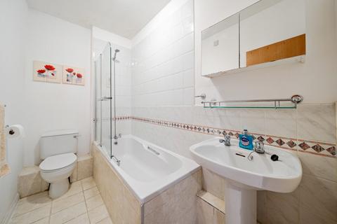 2 bedroom flat for sale, Newington Causeway, Elephant & Castle, London, SE1