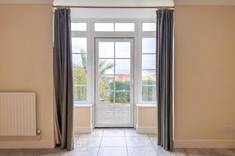4 bedroom terraced house for sale, Kilkenny Place, Portishead, North Somerset, BS20